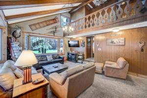 Χώρος καθιστικού στο Lake harmony estates beach and lake access