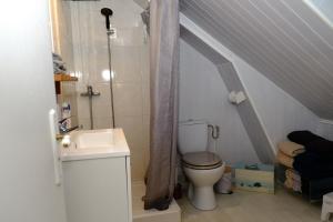 Salle de bains dans l'établissement Au Gré des Saisons - 3 chambres