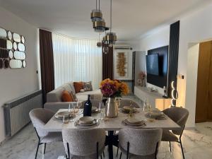 TV a/nebo společenská místnost v ubytování Apartment Meri