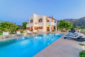 Bazén v ubytování Cretan Dream Villa nebo v jeho okolí