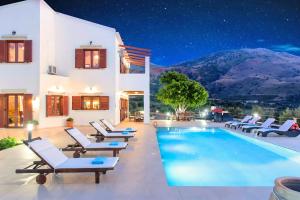 Bazén v ubytování Cretan Dream Villa nebo v jeho okolí