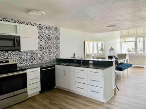 Gallery image of Villa Blue Sea Spacious Family Retreat in Dorado +35 photos