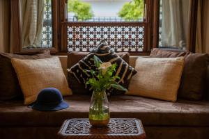 Posezení v ubytování Riad Mayfez Suites & Spa