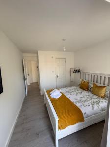 Postel nebo postele na pokoji v ubytování Sleep In oxford