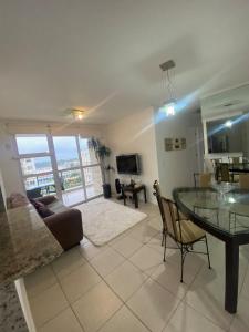 TV a/nebo společenská místnost v ubytování Barra Family Resort 1001