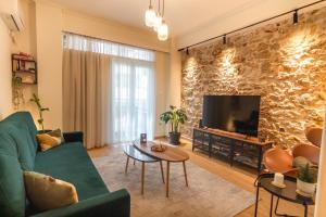 TV a/nebo společenská místnost v ubytování Serenity Luxury Estates