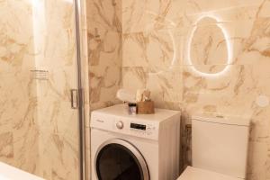 Fotografie z fotogalerie ubytování Serenity Luxury Estates v destinaci Piraeus