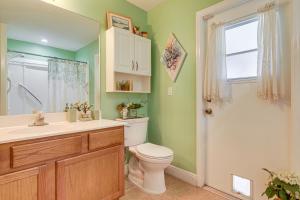 Ένα μπάνιο στο Screened Patio and Hot Tub Port St Lucie Home! +21 φωτογραφίες
