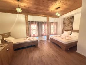 Ένα ή περισσότερα κρεβάτια σε δωμάτιο στο Hotel Borklad