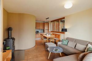 Kuchyň nebo kuchyňský kout v ubytování Chalet Christl Panorama Appartements