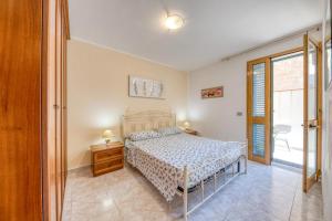 Una cama o camas en una habitación de Salentina