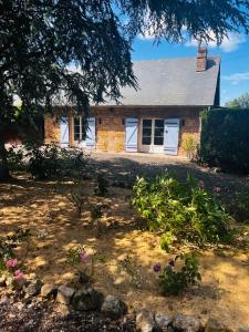 Κήπος έξω από το Maison de vacances Gîte de charme Le cellier