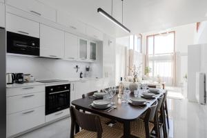 Kuchyň nebo kuchyňský kout v ubytování Penthouse Duplex Disneyland Paris - 10 pers - 4 Ch - 10 min + 14 fotografií