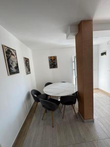 Fotografie z fotogalerie ubytování A&A Apartments v destinaci Rafailovići