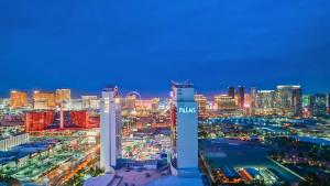 Nespecifikovaný výhled na destinaci Las Vegas nebo výhled na město při pohledu z hotelu