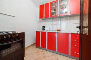Kuchyň nebo kuchyňský kout v ubytování Apartments Jase