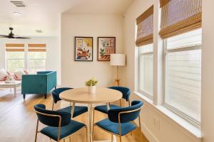 Posezení v ubytování Stylish Stays in Historic Fourth Ward