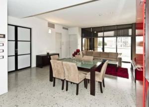 Χώρος καθιστικού στο Luxury Apartment in the heart of Perth CBD