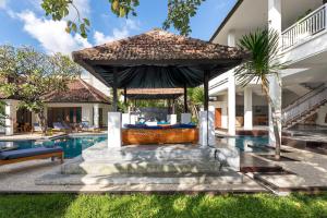 Bazén v ubytování Andaman By Kerta Living nebo v jeho okolí