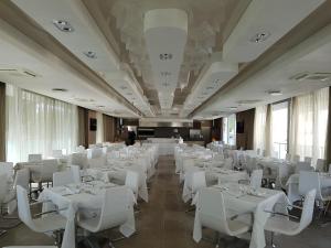 Restaurace v ubytování Hotel Sorriso