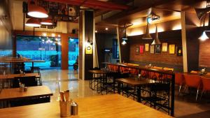 Restaurace v ubytování Max Hotels Jabalpur