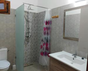 Koupelna v ubytování Djerba rêve vacances Suite Noura + 11 fotografií