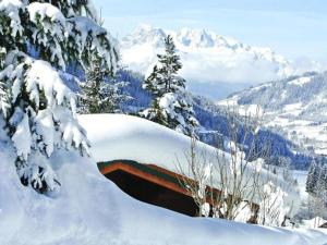 Mansion in Eben near Ski Salzburger Sportwelt v zimě