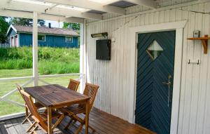 TV a/nebo společenská místnost v ubytování Pet Friendly Home In Närkesberg