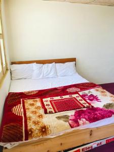 Gallery image of 7 Heavens Guest House & Restaurant Kel Neelum valley 