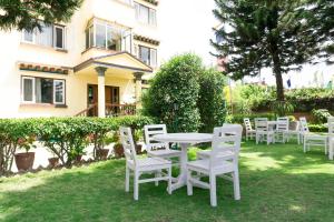 Aed väljaspool majutusasutust Swayambhu View Guest House
