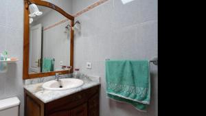 Et badeværelse på Apartment Bella View Center Playa Blanca By PVL + 19 billeder