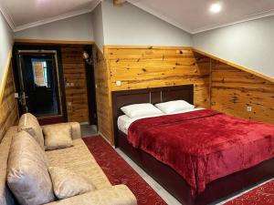 صورة لـ فندق ومطعم ييديجولر في أوزونغول