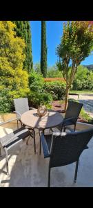 Κήπος έξω από το Charming studio proche Dolce Via