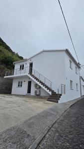 Το κτήριο όπου στεγάζεται  το διαμέρισμα