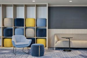 Posezení v ubytování Courtyard by Marriott Munich Garching