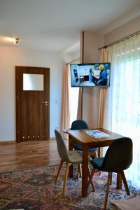 TV a/nebo společenská místnost v ubytování Pokoje Sobie na Wyspie