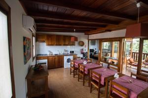 Kuchyň nebo kuchyňský kout v ubytování Sweet Guest House