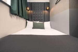 Letto o letti in una camera di Point A Hotel London Westminster