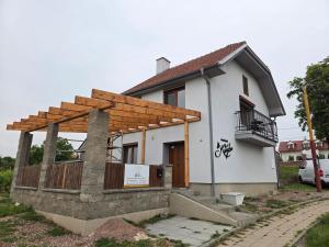 Budova, v ktorej sa apartmán nachádza