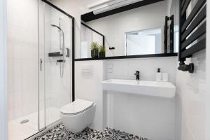 Koupelna v ubytování Liv'Inn Aparthotel + 37 fotografií