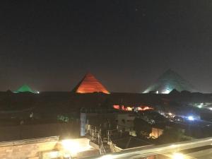 صورة لـ ROOF PYRAMIDS View في القاهرة