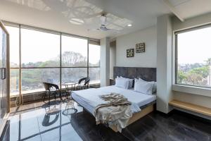 Posezení v ubytování Hotel O2 Sangli
