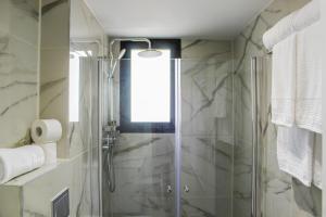 Luxury Suite Apartment #57 By Hashdera Eilat的一间浴室