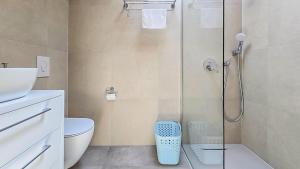 Gallery image of Apartman Palazzo San Zuian in Bale +3 photos