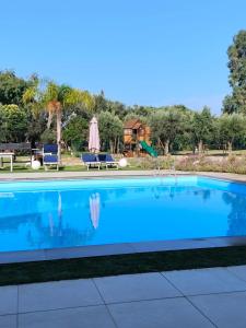 Bazén v ubytování Residence Toscano nebo v jeho okolí