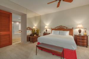 Ένα ή περισσότερα κρεβάτια σε δωμάτιο στο Enjoy Ocean Views from Mauna Lani Point A105 +30 φωτογραφίες