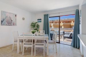 Balkoni atau teres di 3 bedrooms with views