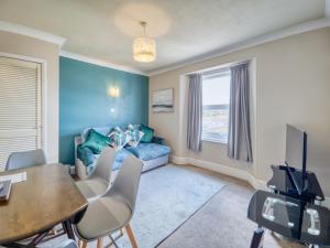 Posezení v ubytování Apartment 6 - 1 Bedroom Town view