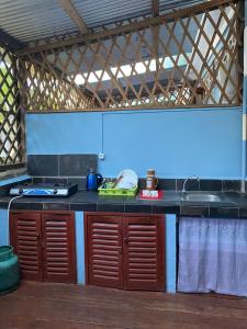 Dapur atau dapur kecil di Studio Ylang - Vue mer & détente à Nosy Be