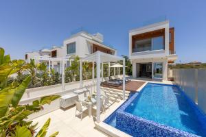 Bassein majutusasutuses Villa Azure Napa Hills või selle lähedal